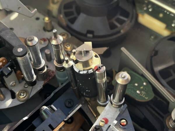 U-matic BVU-950P pinch roller