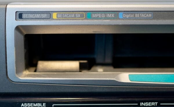 Betacam family tape formats